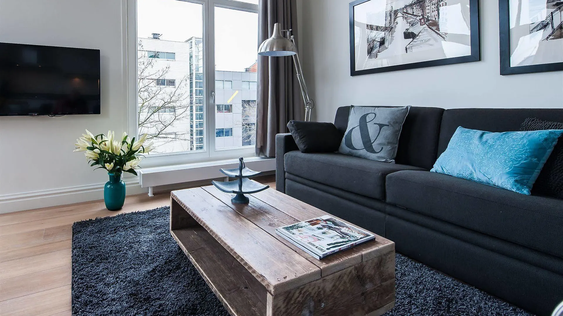 Short Stay Group Tropen Serviced Apartments 암스테르담 0*,  네덜란드